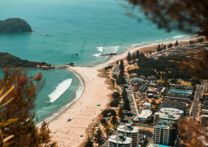 Birds eye view of the main strip of Tauranga beach and city